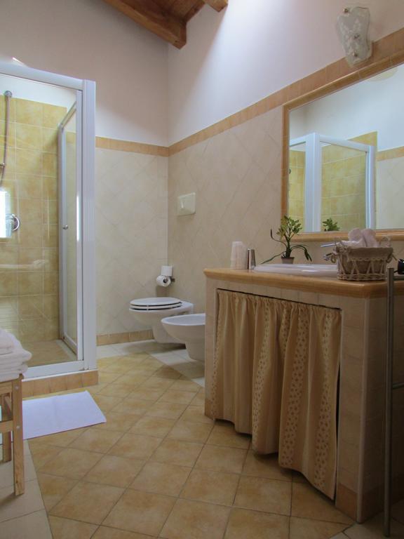 ホテルAgriturismo Fior Di Pesco ソンマカンパーニャ エクステリア 写真