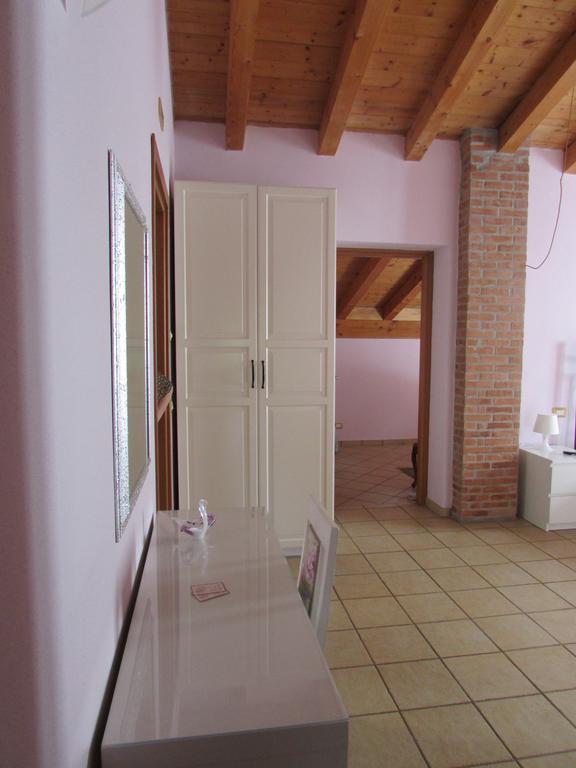ホテルAgriturismo Fior Di Pesco ソンマカンパーニャ エクステリア 写真